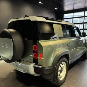LAND ROVER DEFENDER IV – Image 3