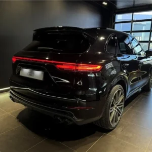 PORSCHE CAYENNE III – Image 2